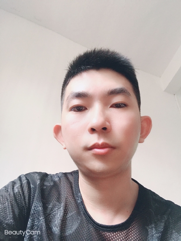 诚恳的第一张照片--武汉相亲服务中心