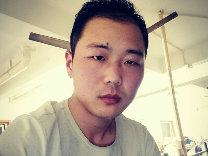 听听那冷雨的第一张照片--武汉相亲服务中心