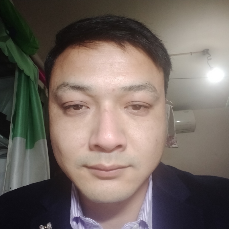 诸先生的第一张照片--武汉相亲服务中心