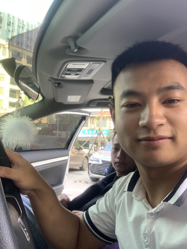 古有风琴的第三张照片--武汉相亲服务中心
