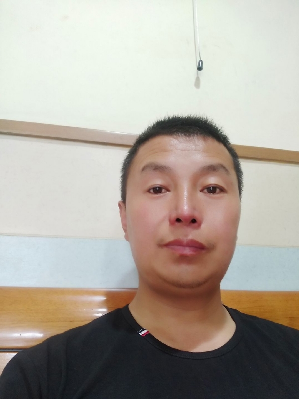 快乐的小鱼儿的第一张照片--武汉相亲服务中心