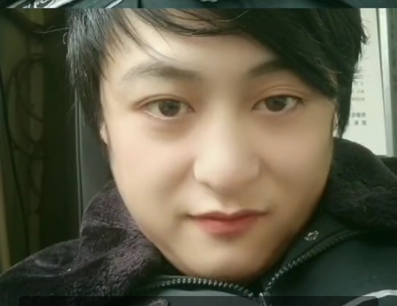小玮的第二张照片--武汉相亲服务中心