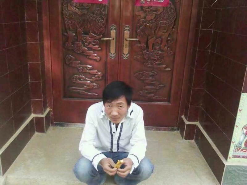 潘先生的第一张照片--武汉相亲服务中心