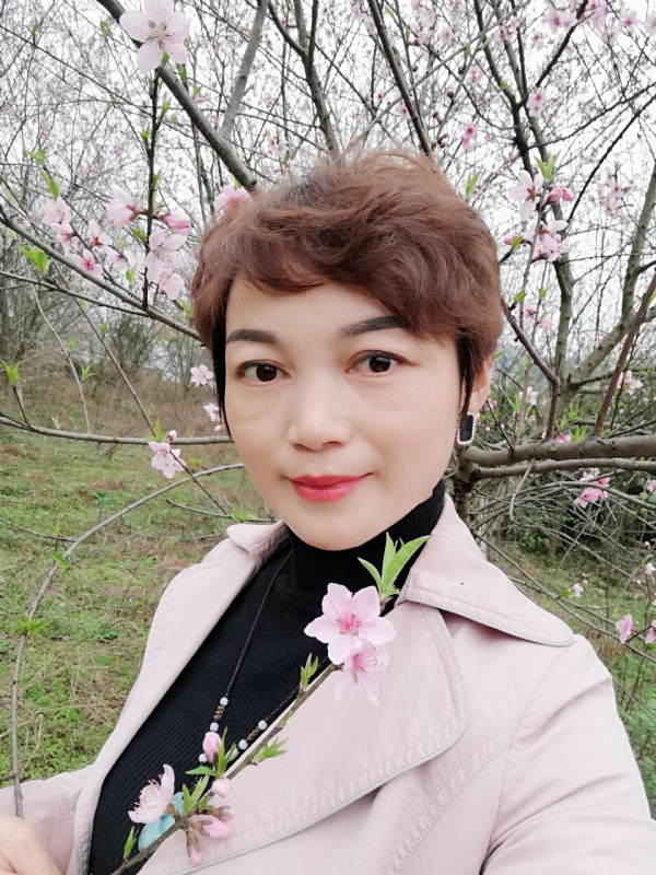 转角遇到你的第一张照片--武汉相亲服务中心