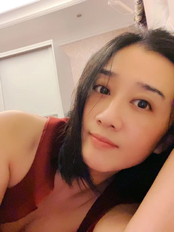 HongYu的第一张照片--武汉相亲服务中心