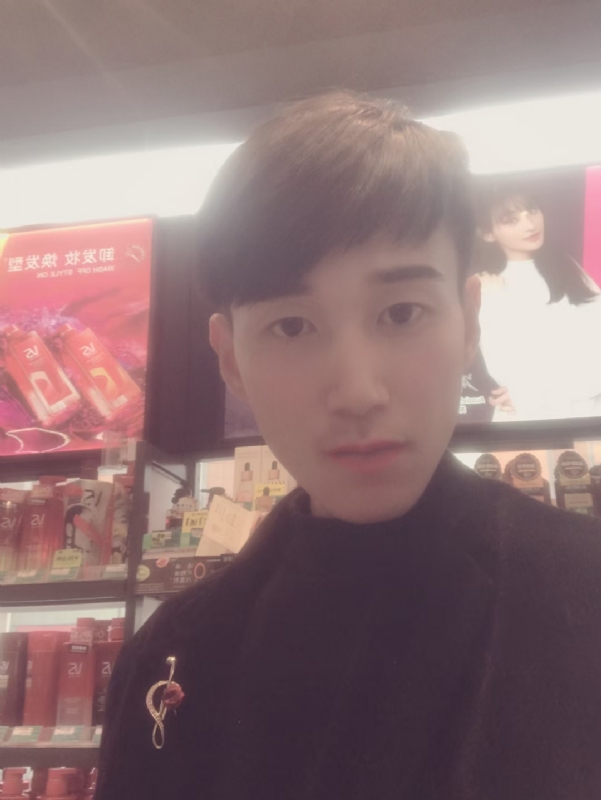 唯美的爱情故事的第一张照片--武汉相亲服务中心