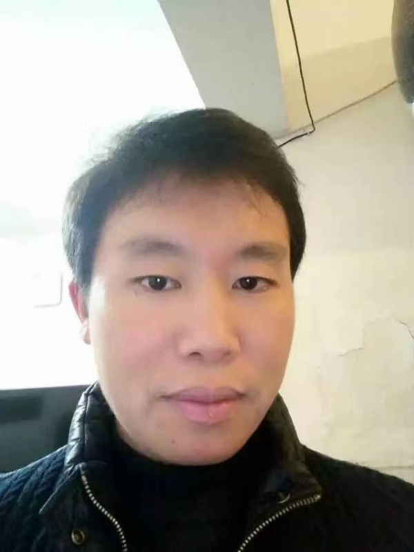 擎天柱的第三张照片--武汉相亲服务中心