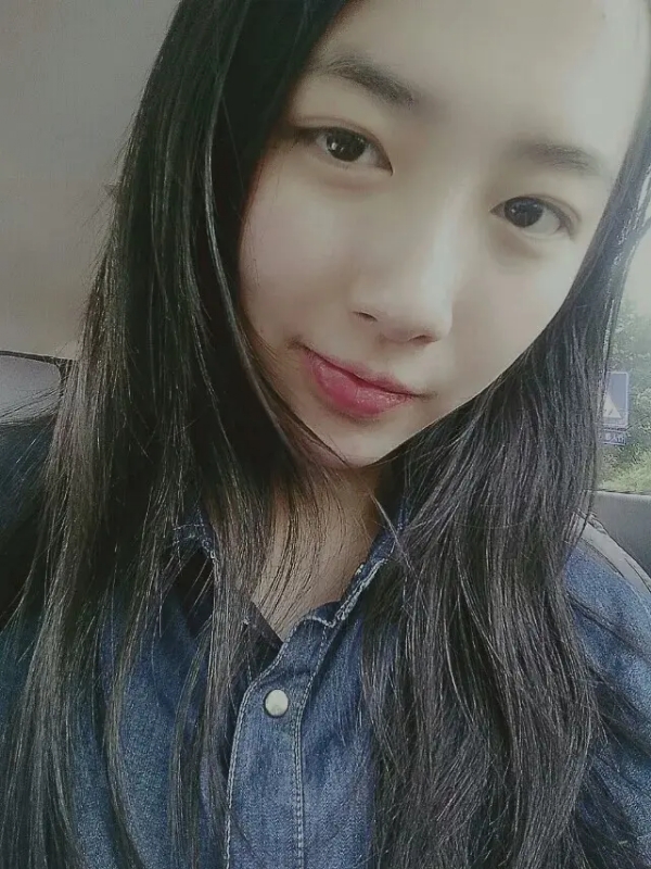 小她的第一张照片--武汉相亲服务中心