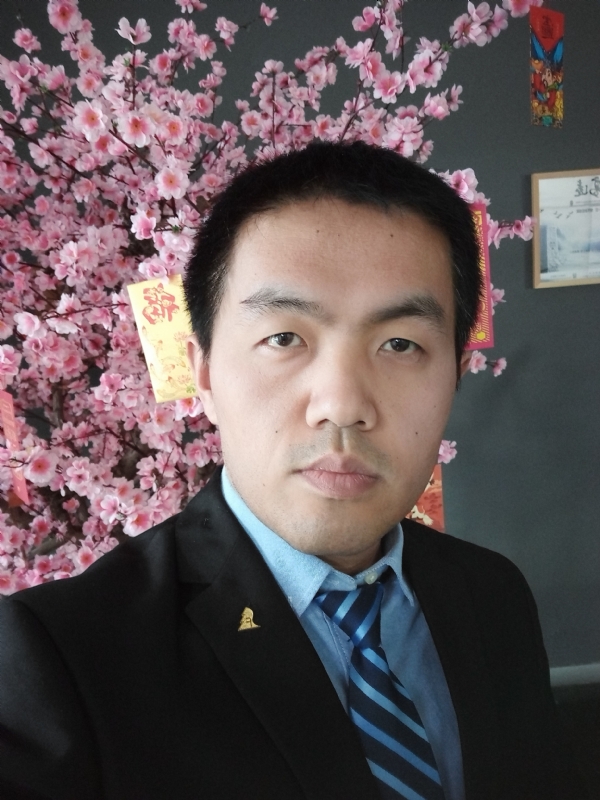 我就是个翻译的第一张照片--武汉相亲服务中心