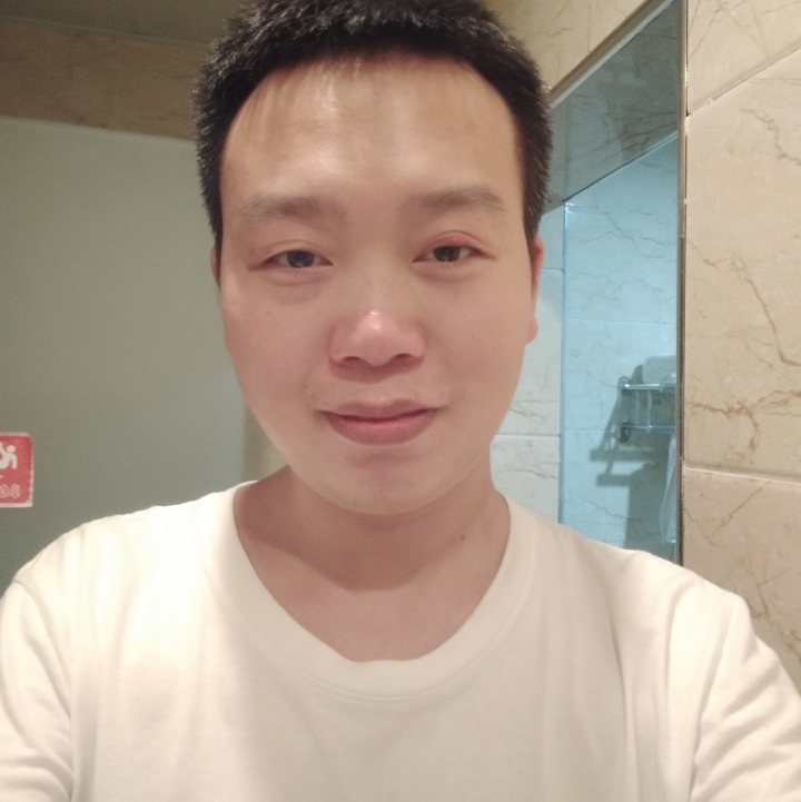 杯中酒的第一张照片--武汉相亲服务中心