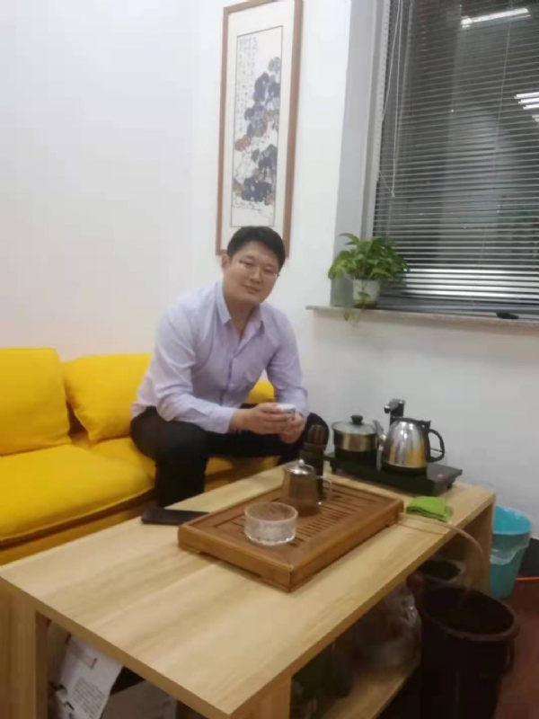 阳光的第一张照片--武汉相亲服务中心