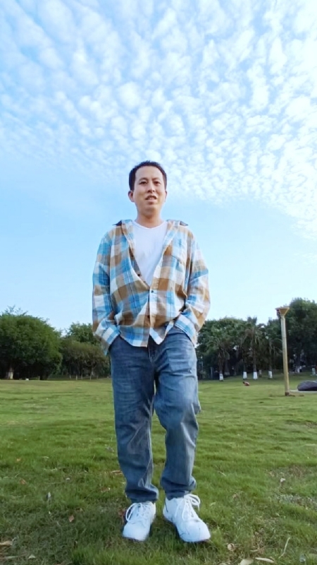 曹先生的第一张照片--武汉相亲服务中心