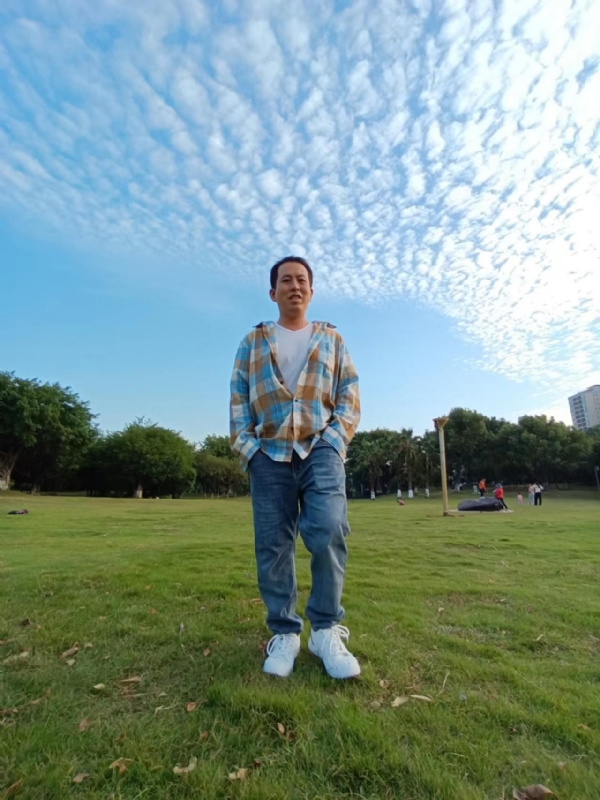 曹先生的第三张照片--武汉相亲服务中心