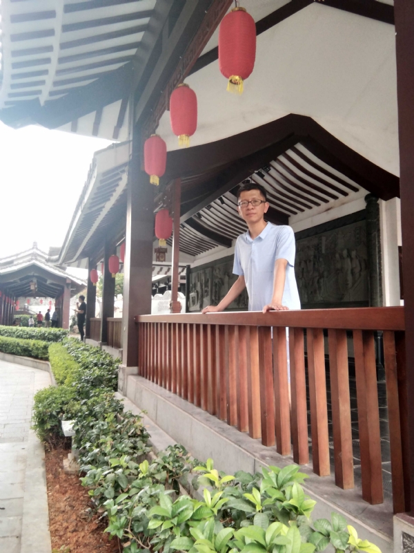 lijian的第一张照片--武汉相亲服务中心