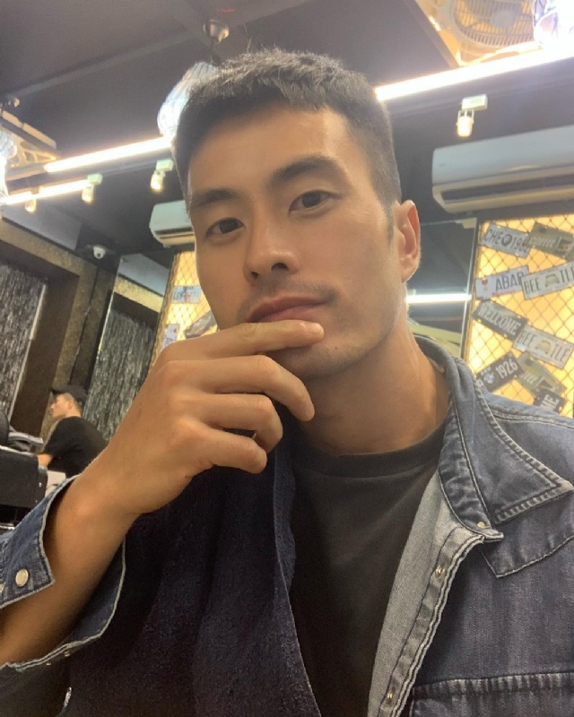 伟业强哥的第一张照片--武汉相亲服务中心