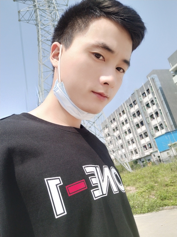 何凡的第一张照片--武汉相亲服务中心