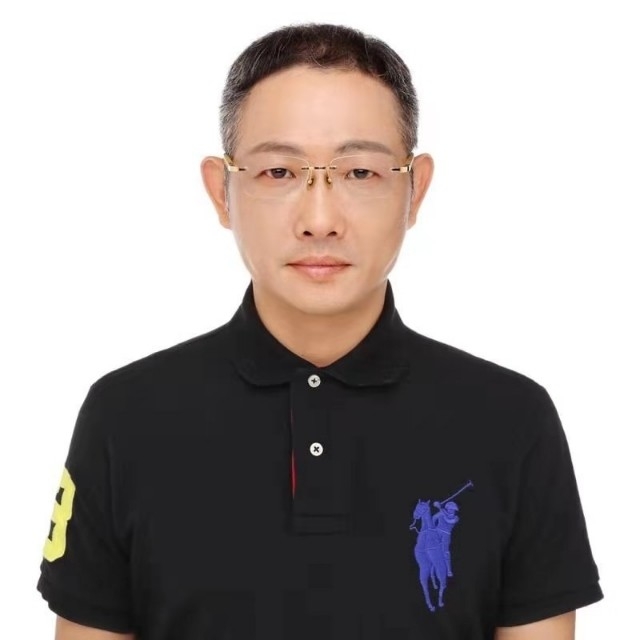 邱先森的第一张照片--武汉相亲服务中心