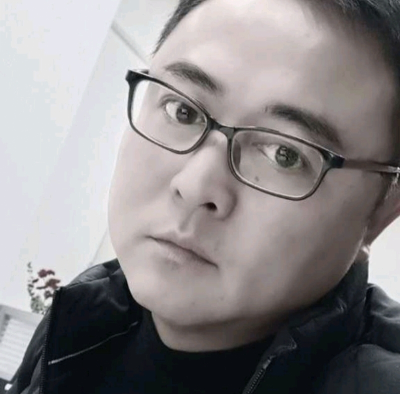 小石头的第二张照片--武汉相亲服务中心