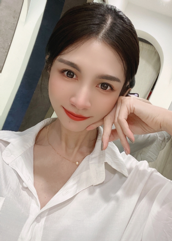 Anna的第一张照片--武汉相亲服务中心
