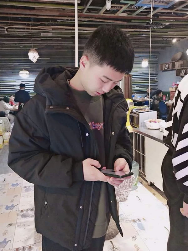小赵的第一张照片--武汉相亲服务中心