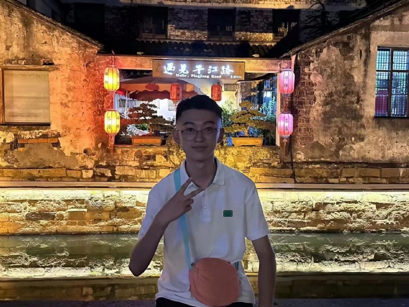 李四的第一张照片--武汉相亲服务中心