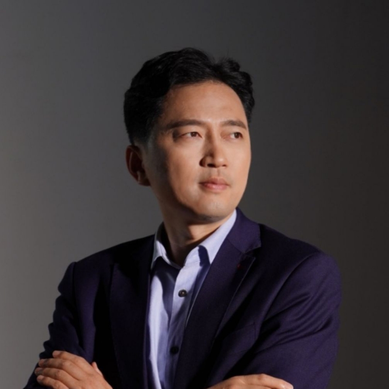 诗与远方的第一张照片--武汉相亲服务中心
