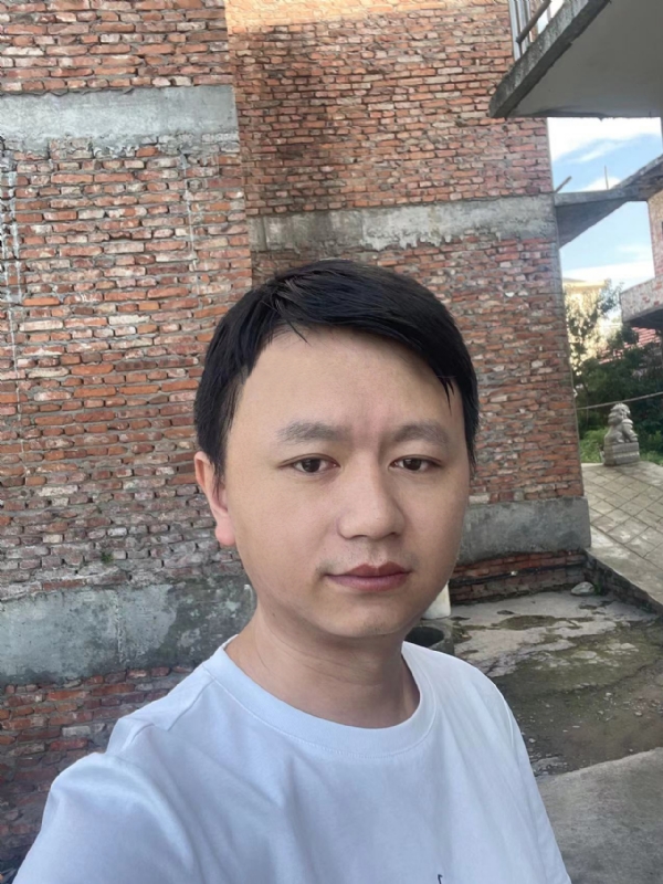 行人的第二张照片--武汉相亲服务中心