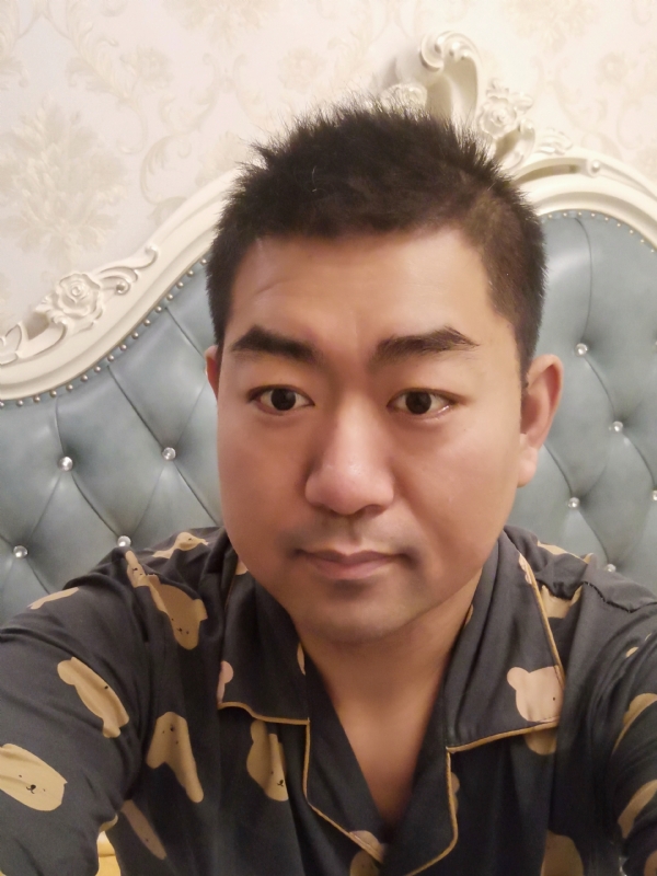 曾经的第一张照片--武汉相亲服务中心