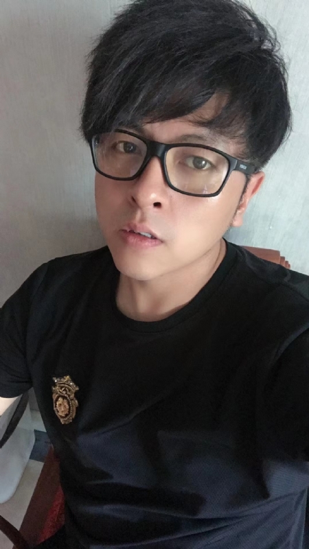 爱你永远不容易的第一张照片--武汉相亲服务中心