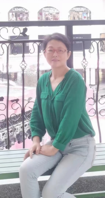 丽华的第一张照片--武汉相亲服务中心