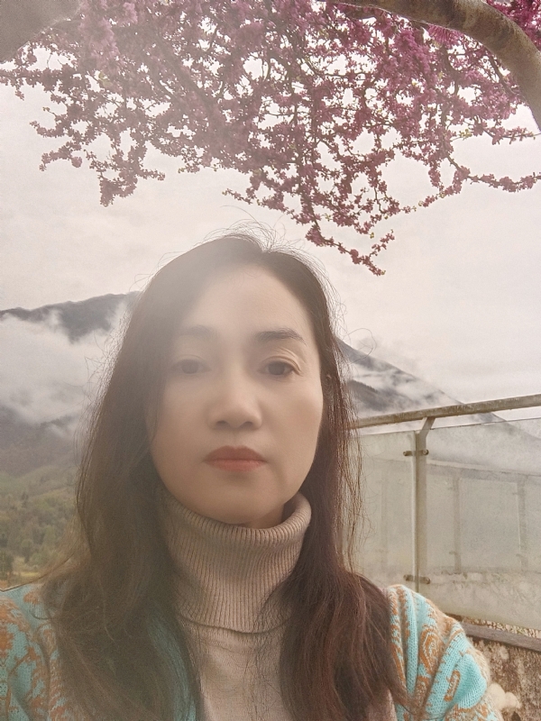 悠然馨歆的第一张照片--武汉相亲服务中心