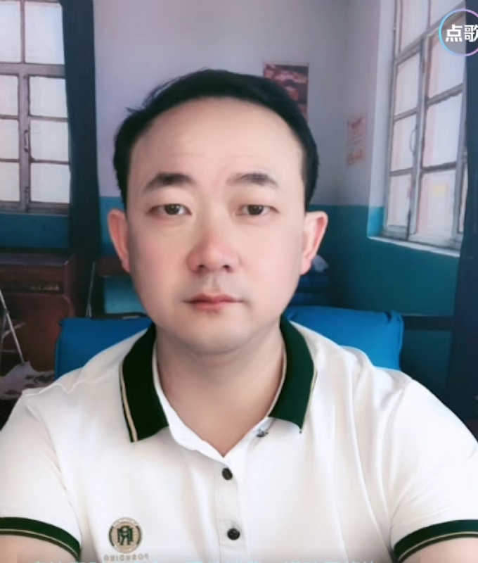 成秀才的第二张照片--武汉相亲服务中心