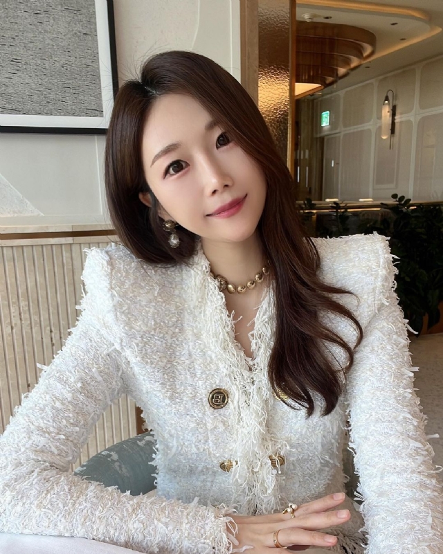 惠然的第一张照片--武汉相亲服务中心