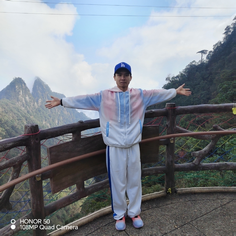 明明的第一张照片--武汉相亲服务中心
