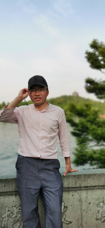 大叔有点忙的第三张照片--武汉相亲服务中心