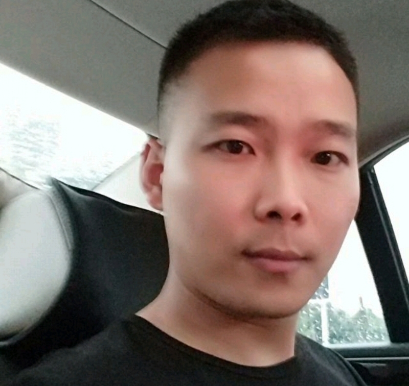 李先生的第二张照片--武汉相亲服务中心