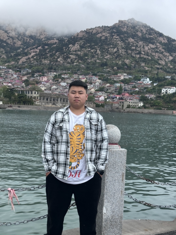 谨慎的第一张照片--武汉相亲服务中心