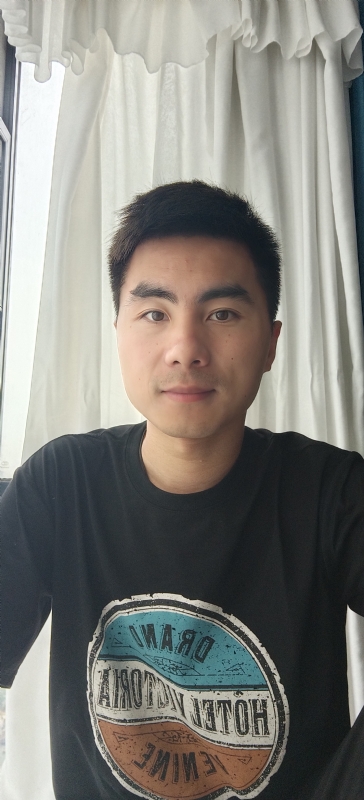 叶秋的第二张照片--武汉相亲服务中心