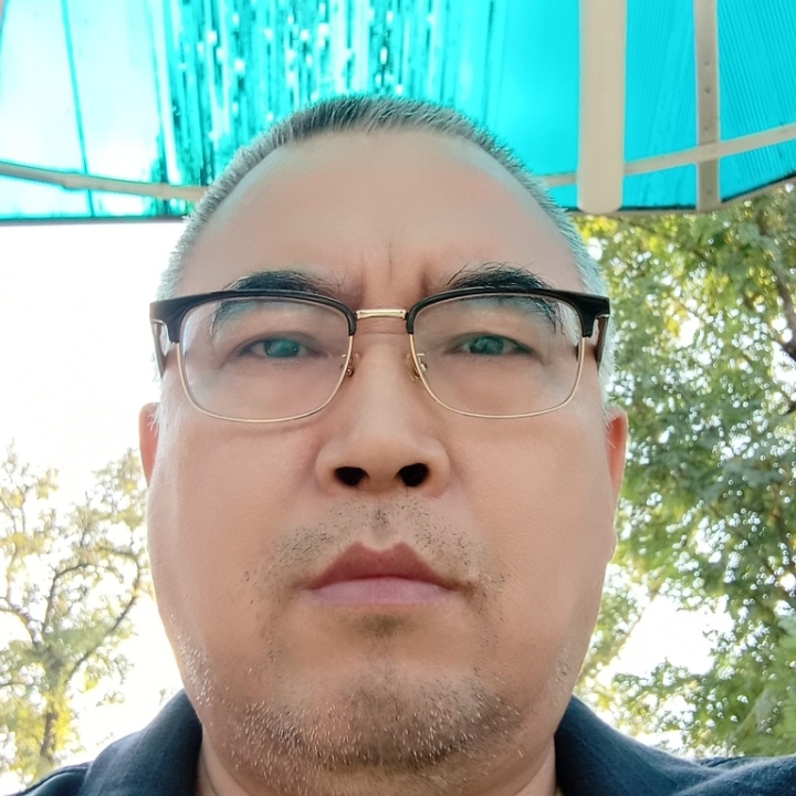 绿萝的第一张照片--武汉相亲服务中心