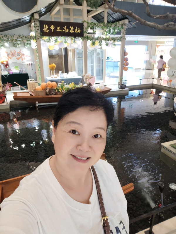 丁姐爱生活的第三张照片--武汉相亲服务中心
