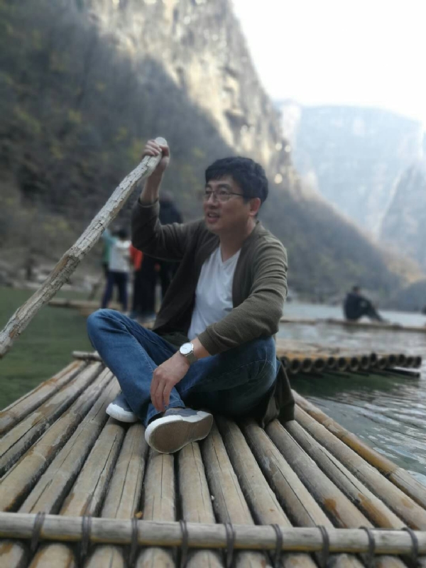 风被吹走了的第一张照片--武汉相亲服务中心