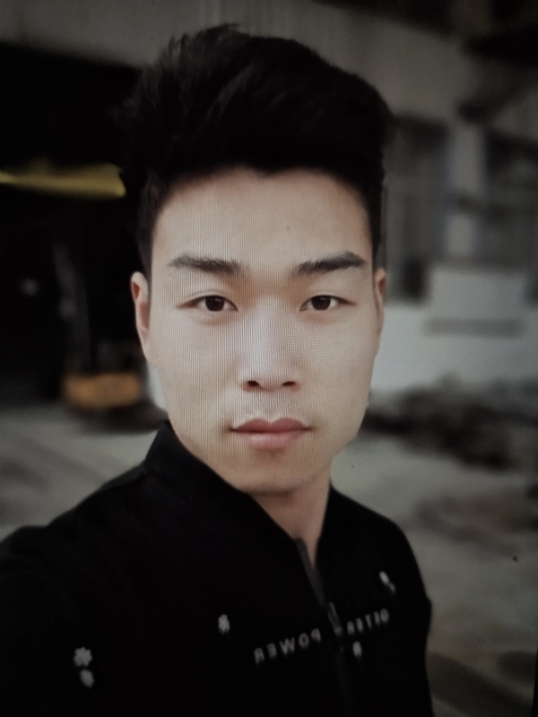 小风的第一张照片--武汉相亲服务中心