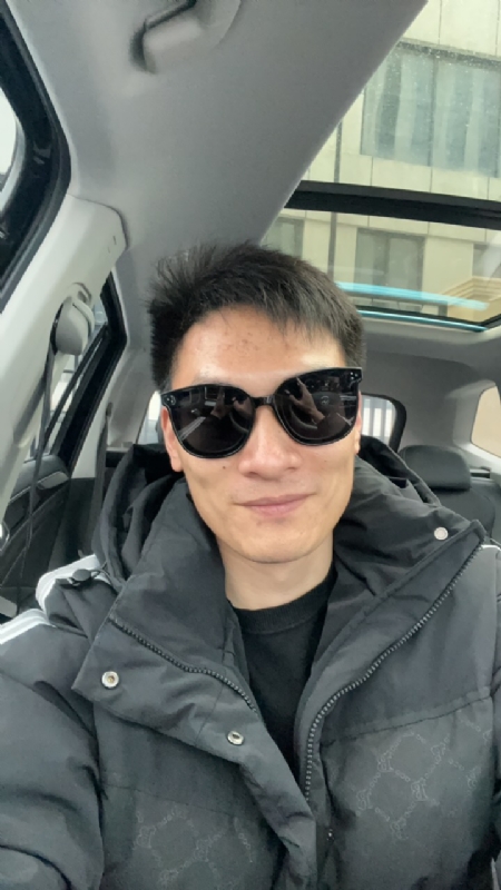 男孩的第一张照片--武汉相亲服务中心