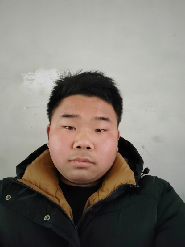 精神饱满的第五张照片--武汉相亲服务中心