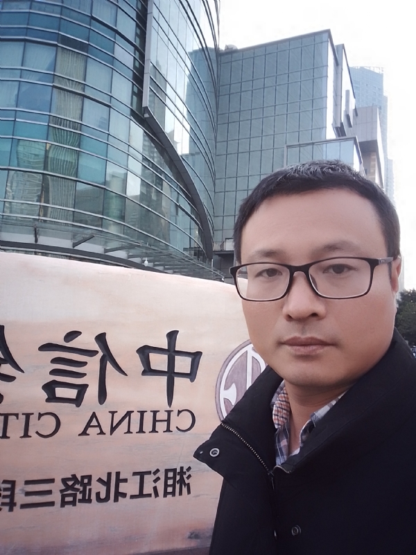 晚秋的第一张照片--武汉相亲服务中心