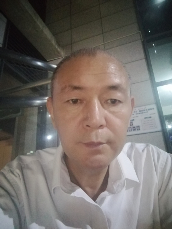 老李的第一张照片--武汉相亲服务中心
