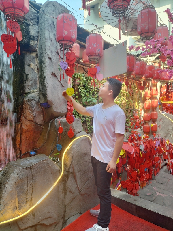 时间不语的第二张照片--武汉相亲服务中心