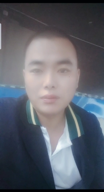 阳光男孩的第一张照片--武汉相亲服务中心