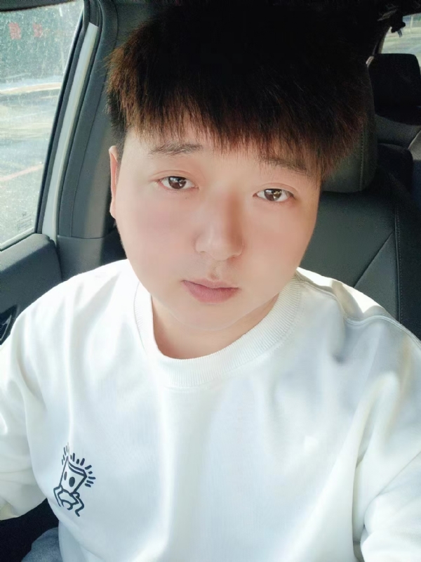 可乐加冰的第一张照片--武汉相亲服务中心