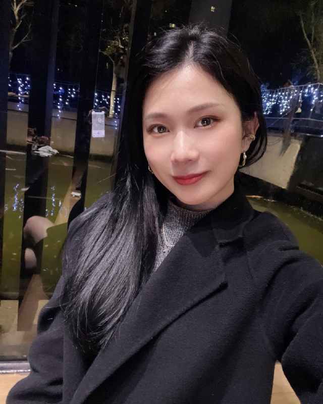 欣欣向荣的第一张照片--武汉相亲服务中心